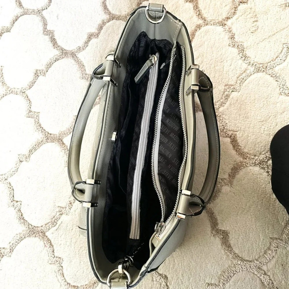 Steve Madden Leather Quilted Purse Bag w/ Card  Wallet - Picture 5 of 8